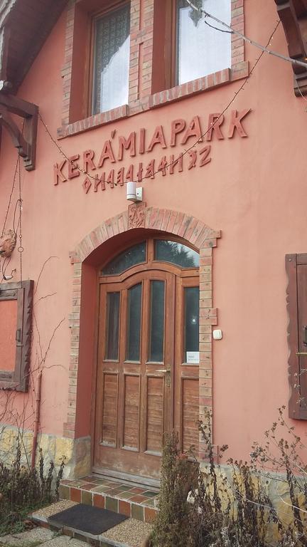 Hotel Kerámiapark Guesthaus Budapest Exterior foto